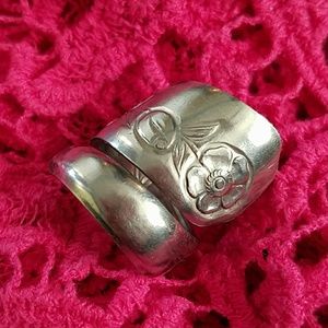 Vintage Majesco silver spoon ring hippie flower